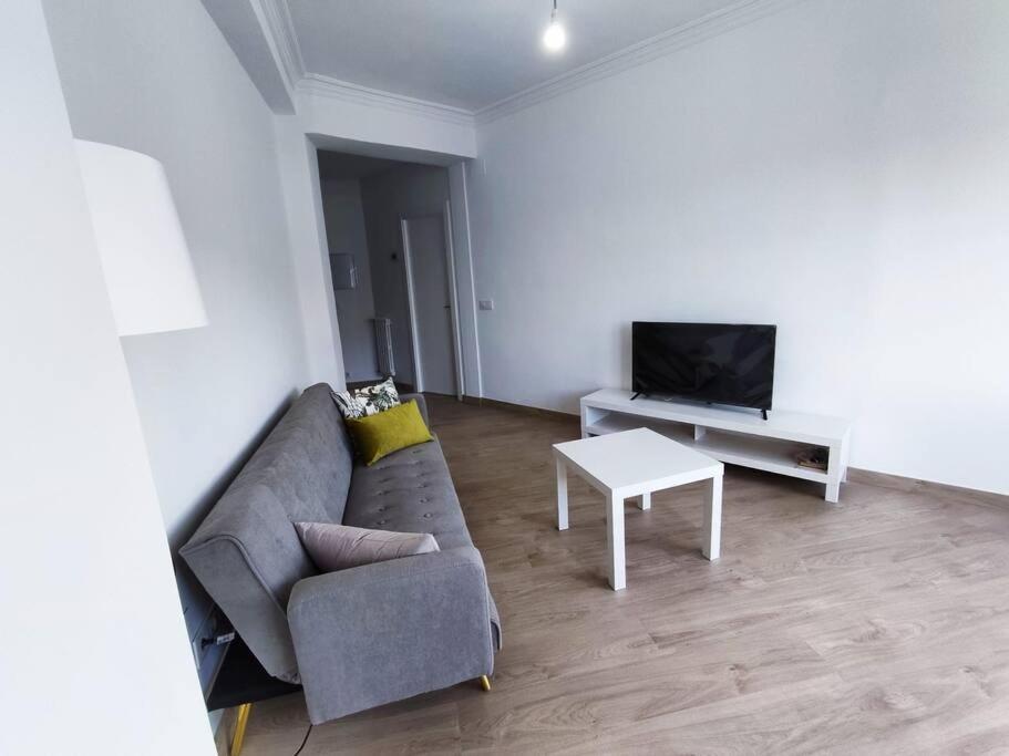 Marina Home Ourense Esterno foto